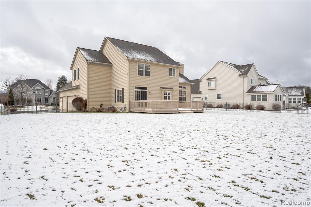 5933 WOODFIELD Parkway, Grand Blanc, MI 48439 — Photo 4