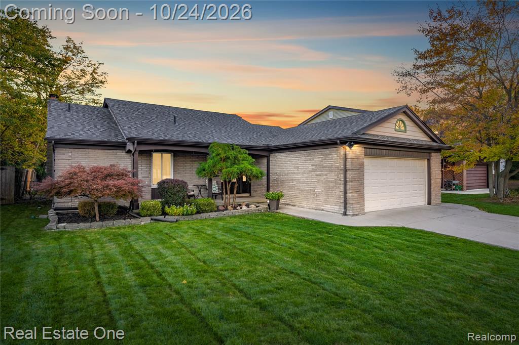 39435 Baroque Boulevard, Clinton Twp, MI 48038