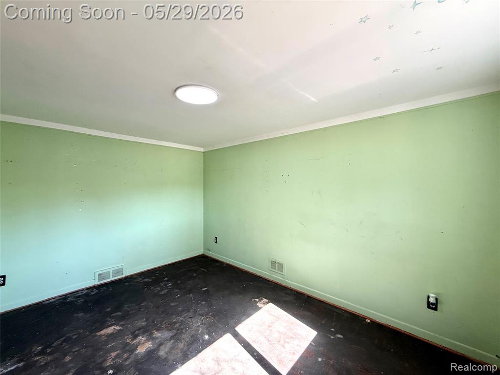 23400 Seneca Street, Oak Park, MI 48237 — Photo 38