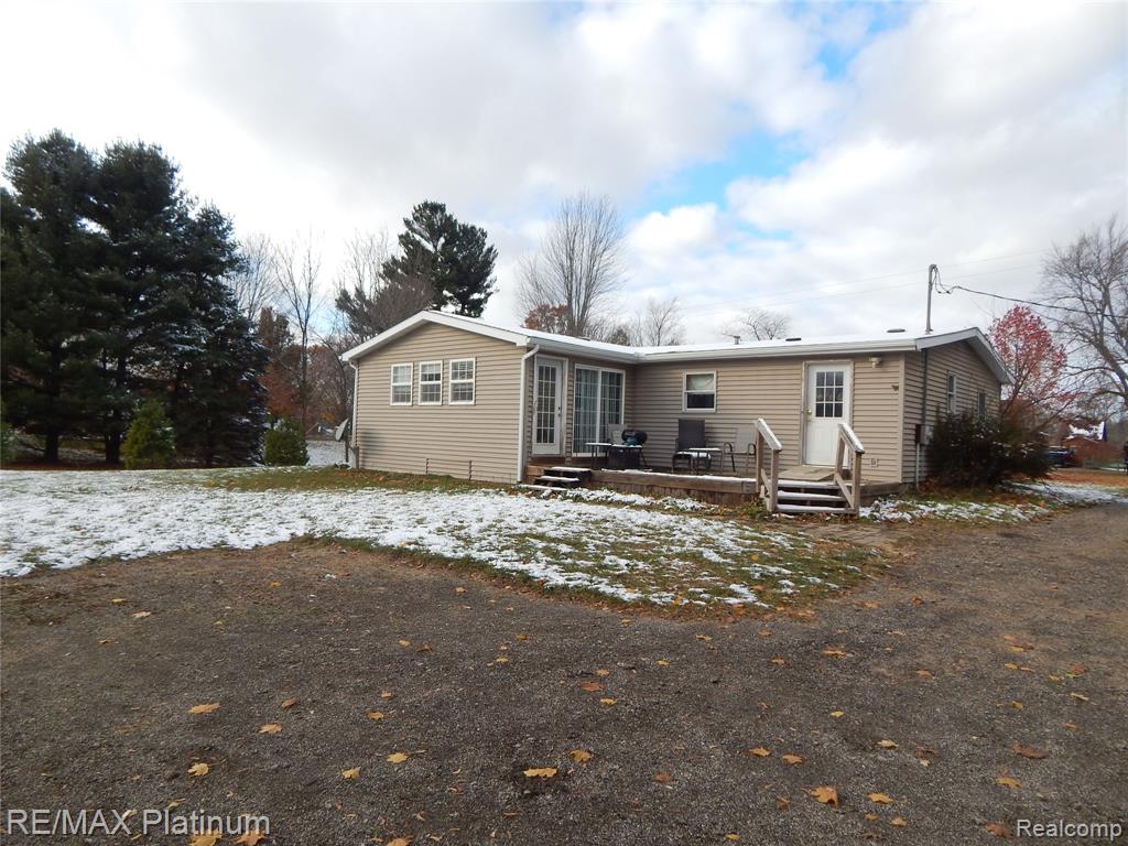 10321 E Lovejoy Road, Perry, MI 48872 — Photo 3