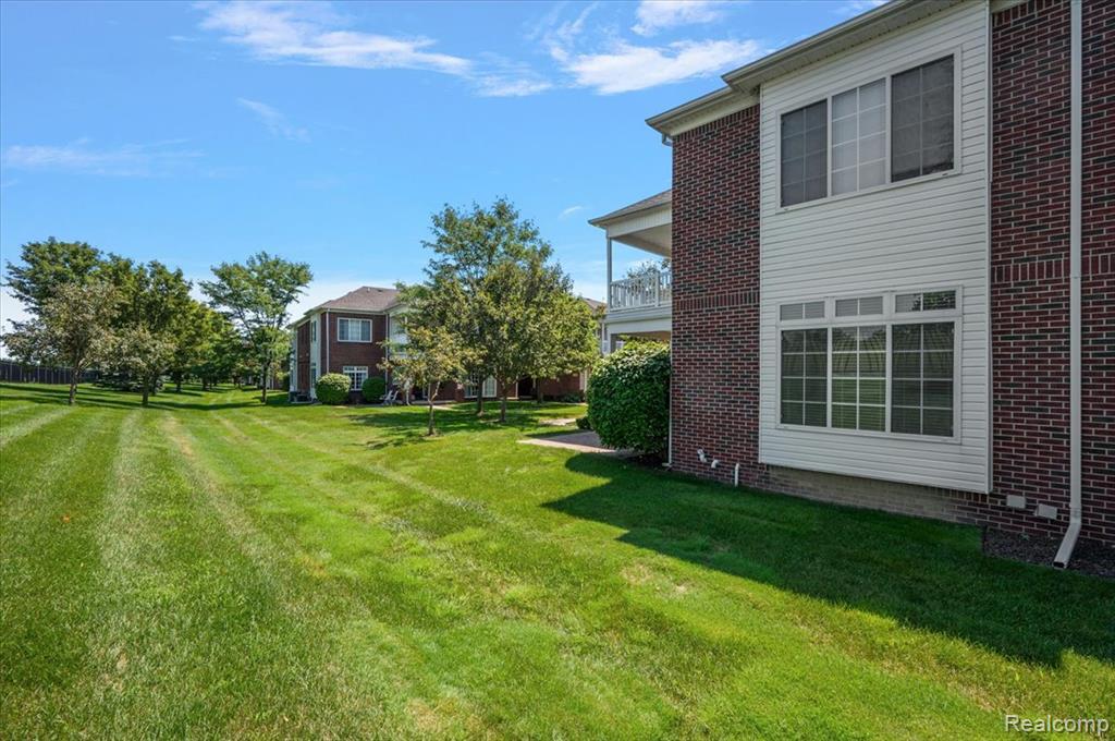 6713 Boulder Pointe Drive, Washington, MI — Photo 52