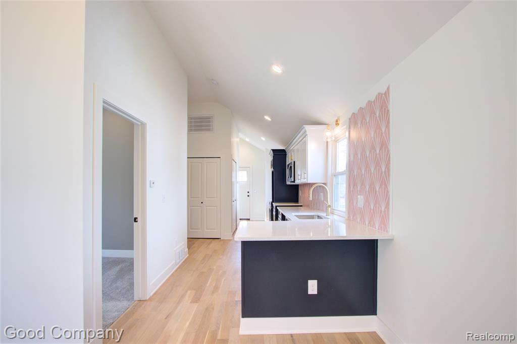 550 E Breckenridge Street, Ferndale, MI 48220 — Photo 5