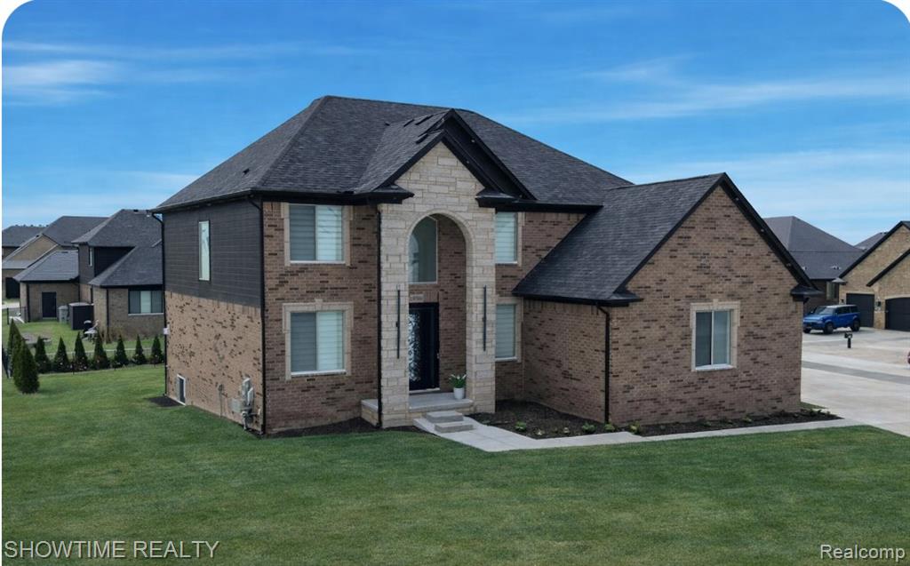 19782 Chase Drive, Macomb, MI 48042 — Photo 2