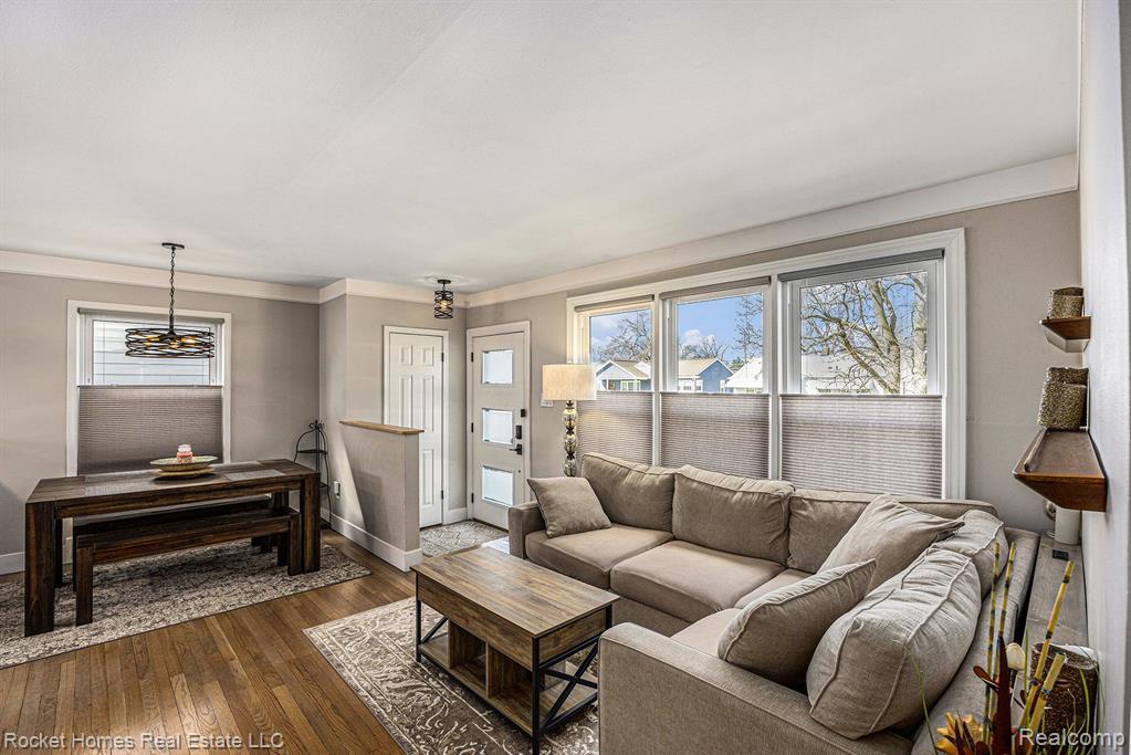 632 N VERMONT Avenue, Royal Oak, MI 48067 — Photo 5