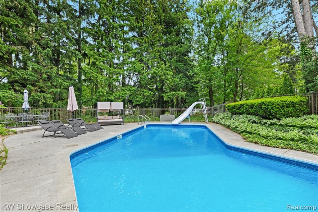 52890 Seven Oaks Drive, Shelby Twp, MI 48316 — Photo 45