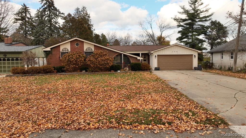 206 Wellington Crescent, Mount Clemens, MI 48043 — Photo 3
