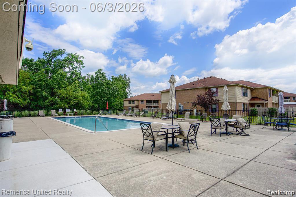 61200 Greenwood Drive, South Lyon, MI 48178 — Photo 33