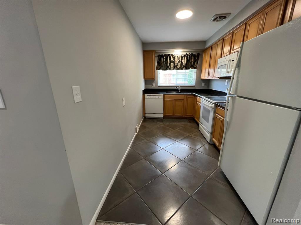 451 N Eton Street, Birmingham, MI 48009 — Photo 6