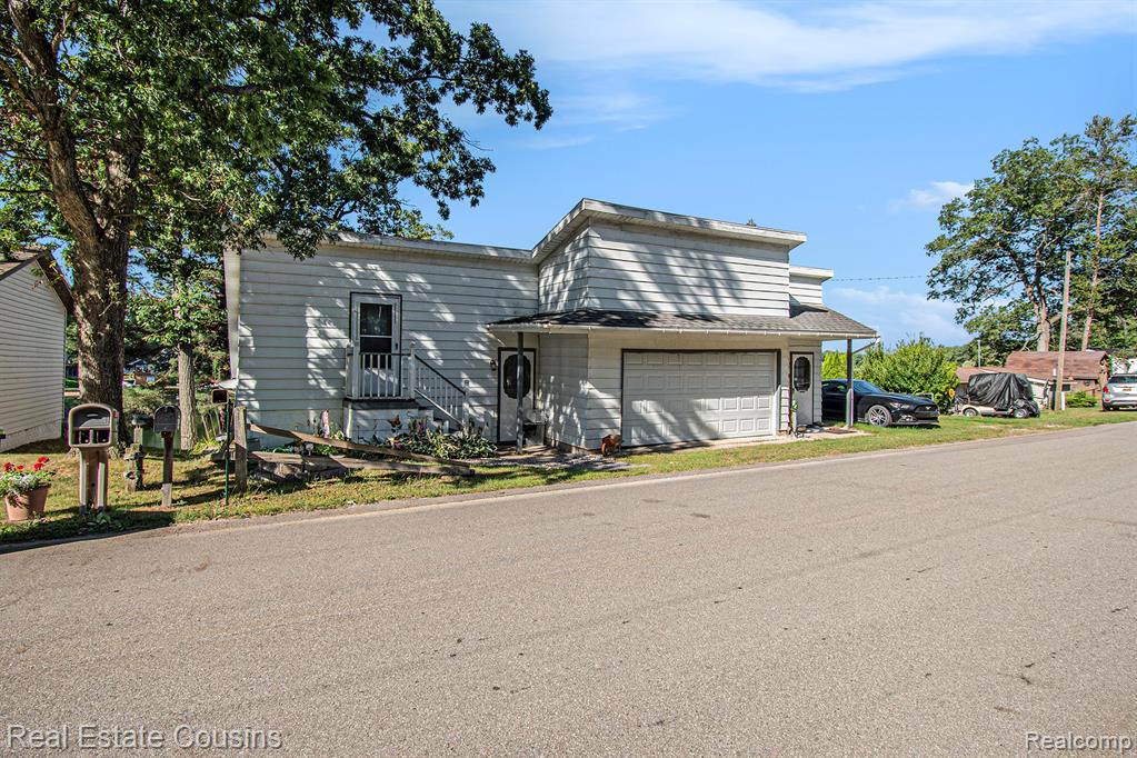 1734 Forest Road, Harrison, MI 48625 — Photo 4