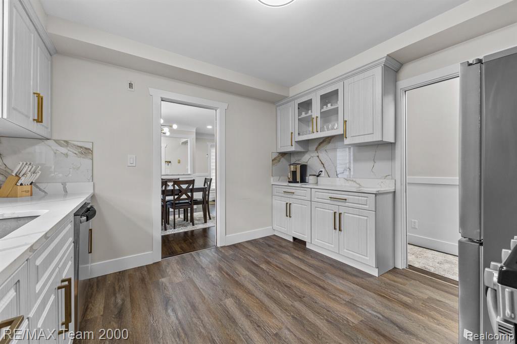 7275 Colonial Street, Dearborn Heights, MI 48127 — Photo 9