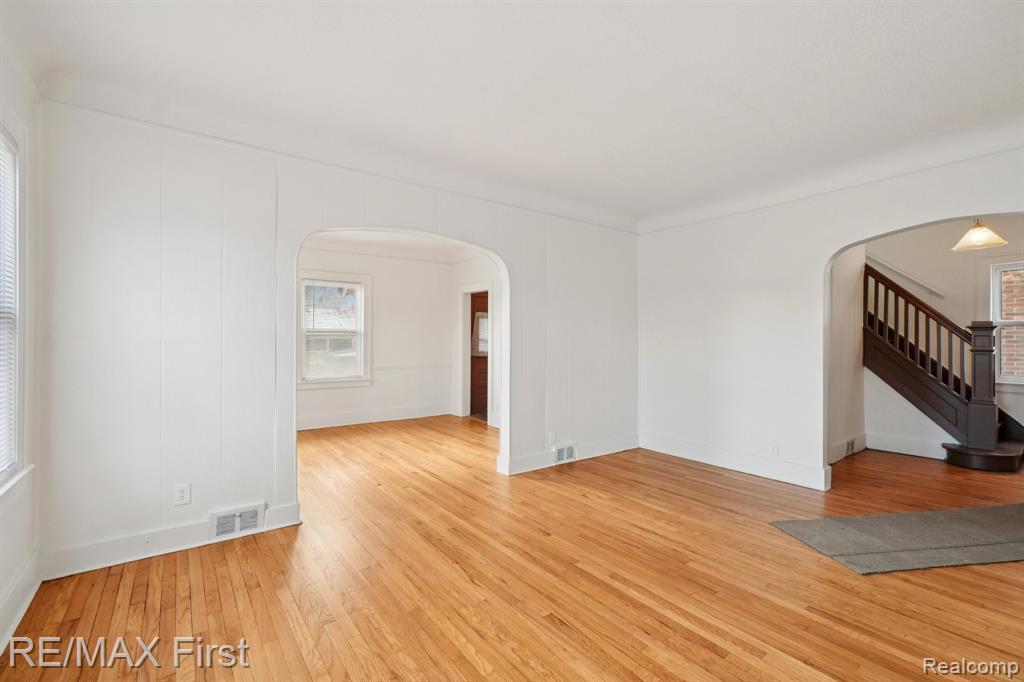 7726 Coolidge, Center Line, MI 48015 — Photo 5