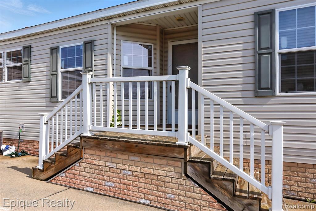 45501 Labelle Drive, Macomb, MI 48044 — Photo 3