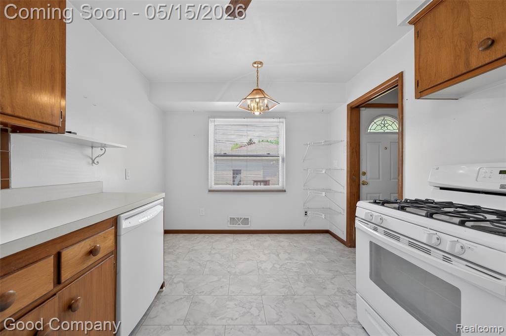 28303 Diesing Drive, Madison Heights, MI 48071 — Photo 5