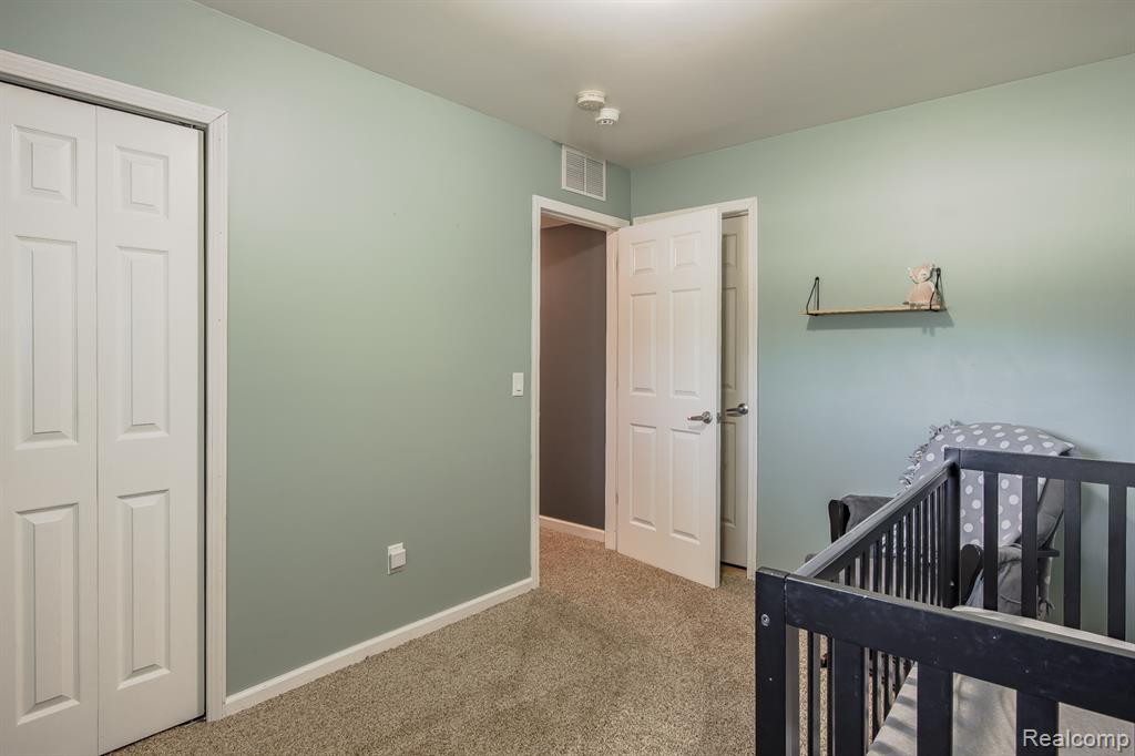 46555 Dequindre Road, Rochester Hills, MI 48307 — Photo 45