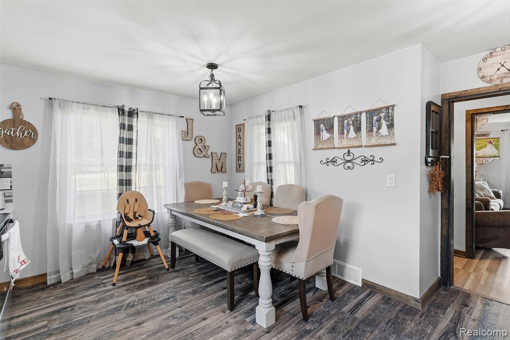 8403 Miller Road, Swartz Creek, MI 48473 — Photo 18