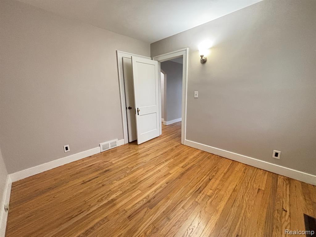 8095 Continental Avenue, Warren, MI 48089 — Photo 6
