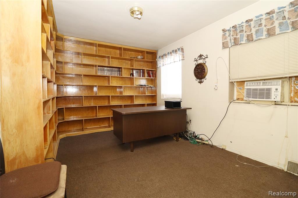 12700 Schaefer Highway, Detroit, MI 48227 — Photo 35