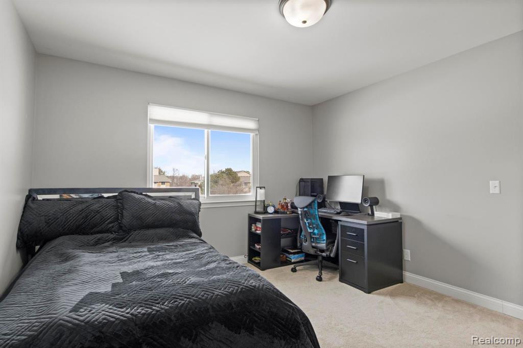 11863 SYCAMORE Drive, Plymouth, MI 48170 — Photo 20
