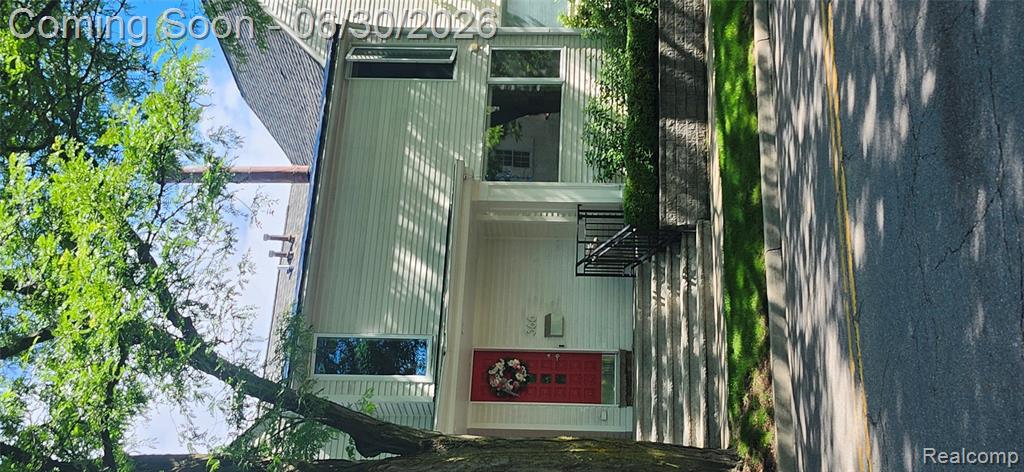 366 W Brown Street - Photo 2