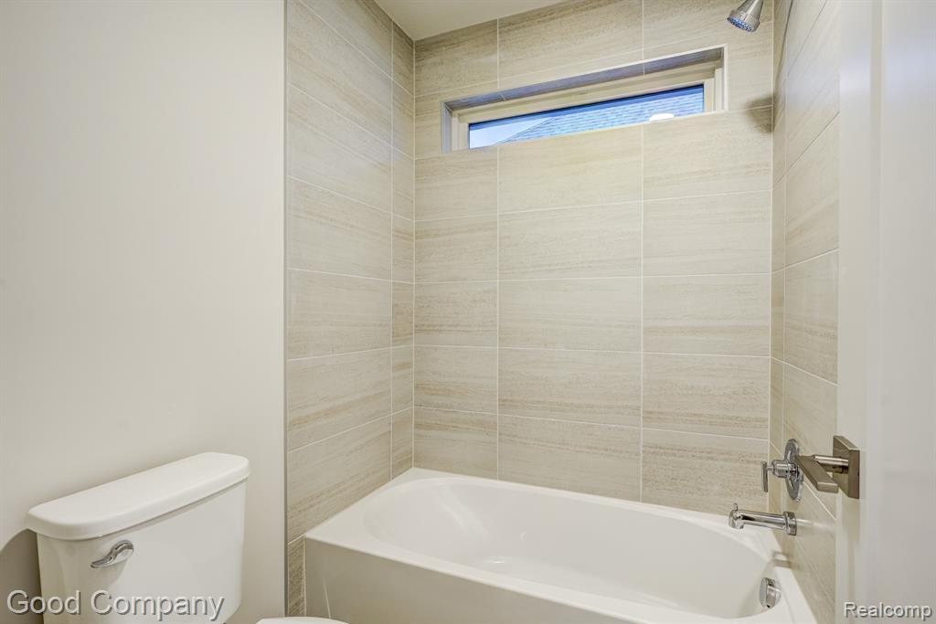 812 Irving Avenue, Royal Oak, MI 48067 — Photo 57