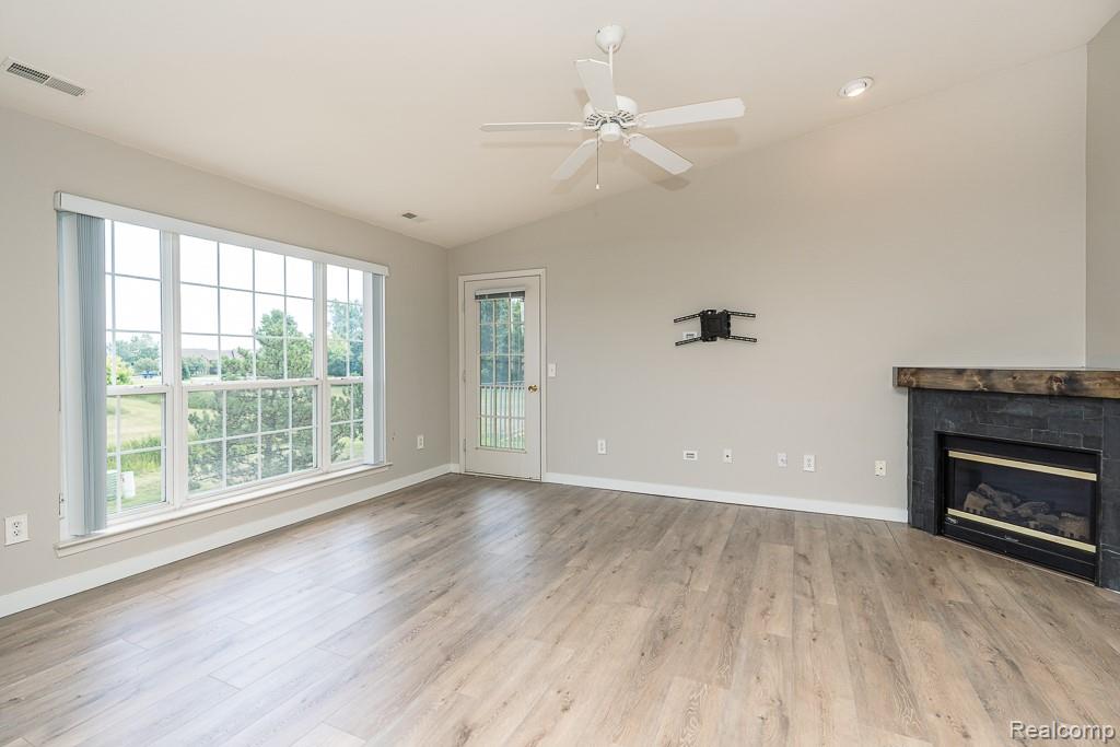 51780 Adler Park Drive W, Chesterfield, MI — Photo 13