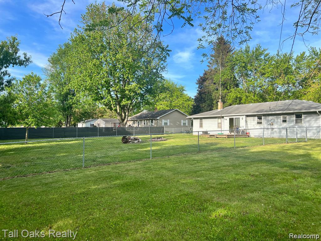 1156 Baldwin Road, Lapeer, MI 48446 — Photo 2
