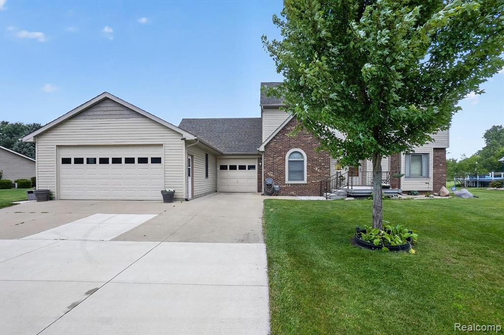 6888 Slawski Drive, Fowlerville, MI 48836 — Photo 72
