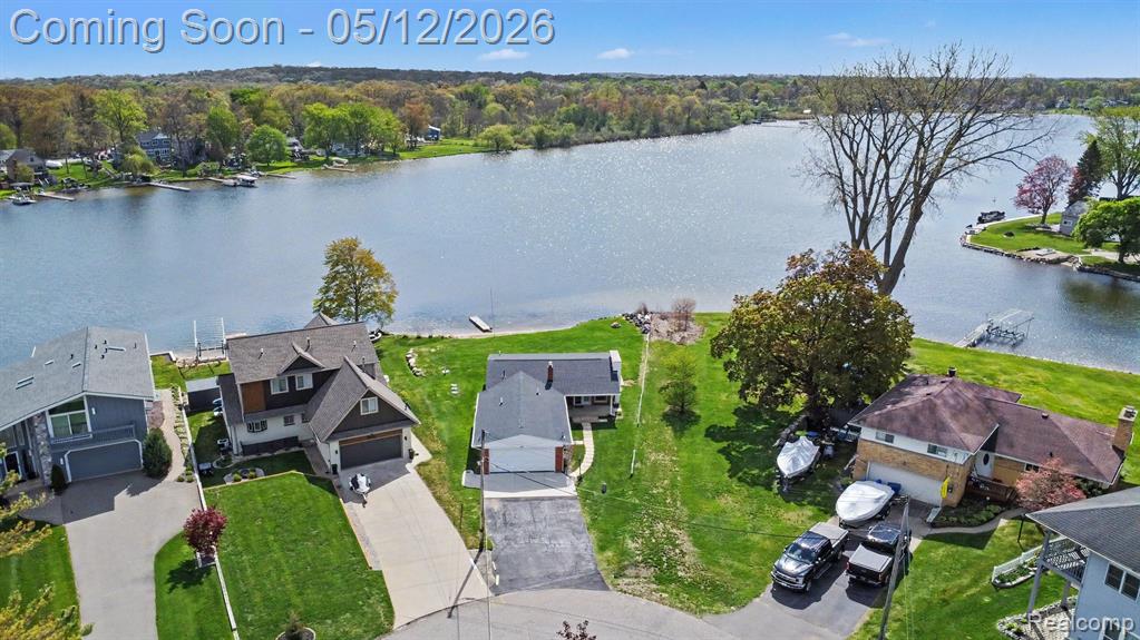 9801 Coledale Court, White Lake, MI — Photo 25