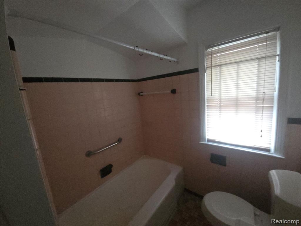 14068 Carlisle Street, Detroit, MI 48205 — Photo 9