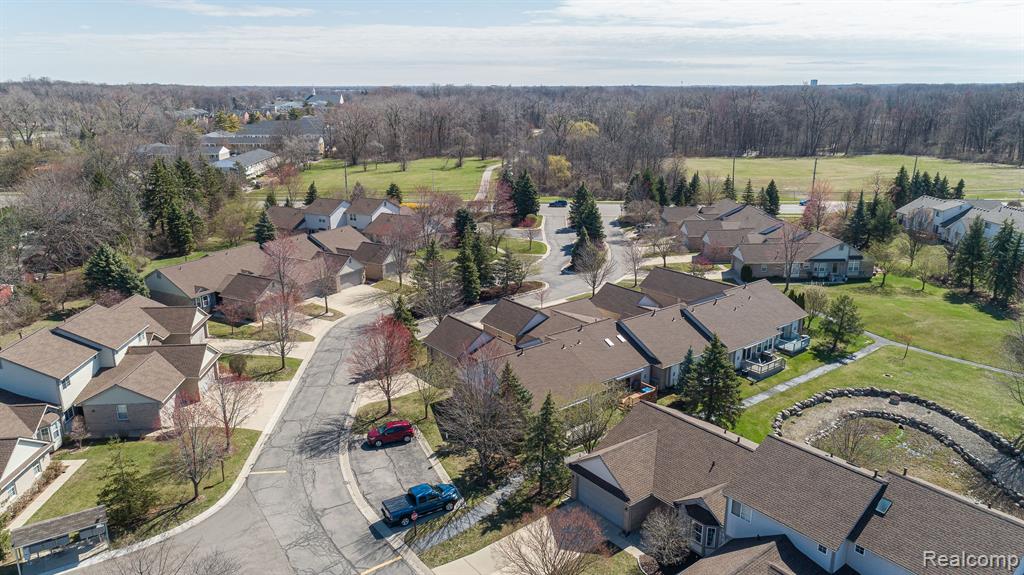 22783 WOODCREEK Drive, Taylor, MI 48180 — Photo 16