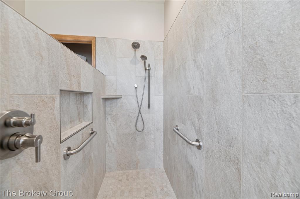 9398 Highland Court, Davison, MI 48423 — Photo 30