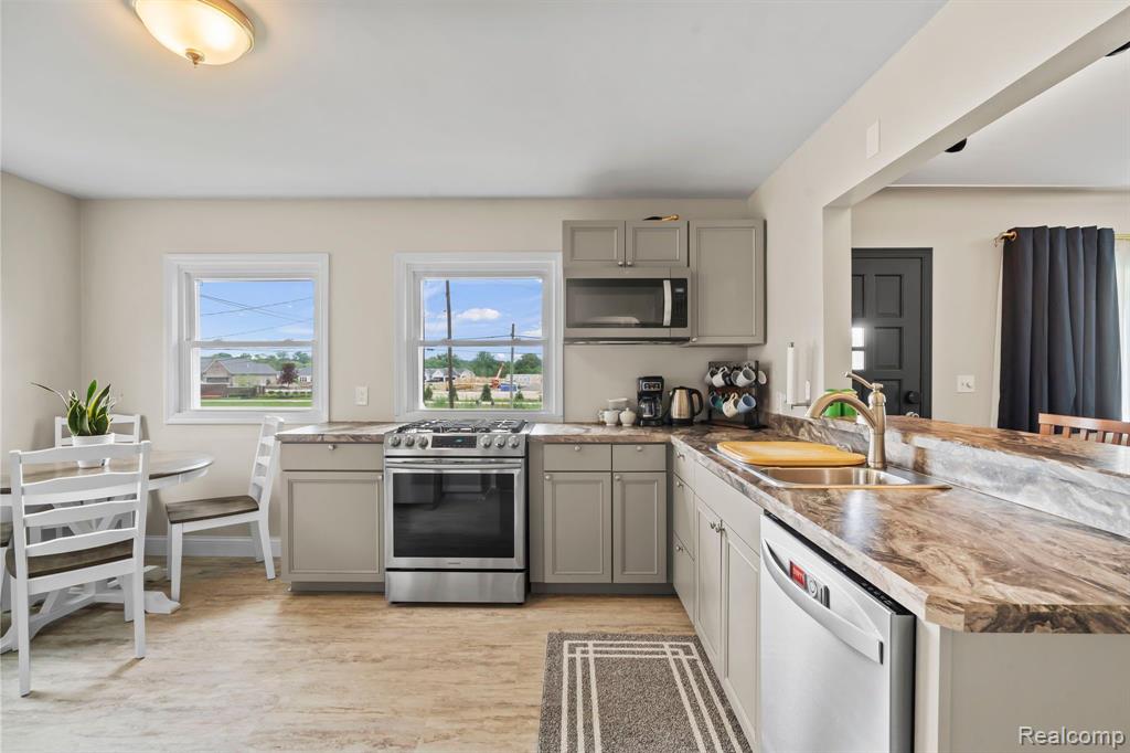 48435 ROMEO PLANK Road, Macomb, MI 48044 — Photo 9