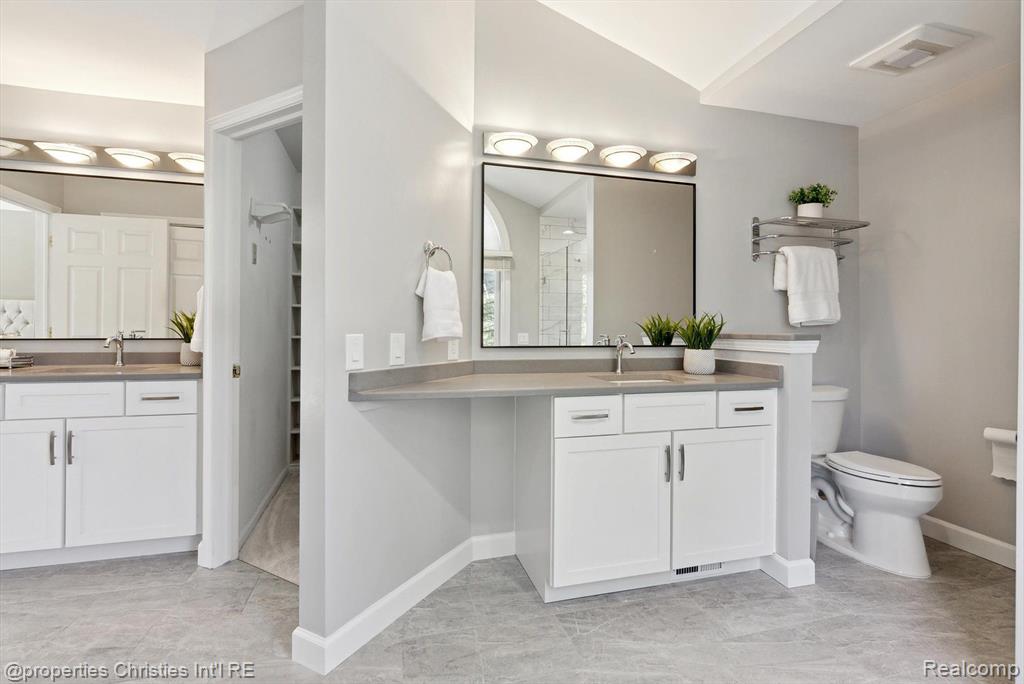 40611 PAISLEY Circle, Novi, MI 48377 — Photo 29