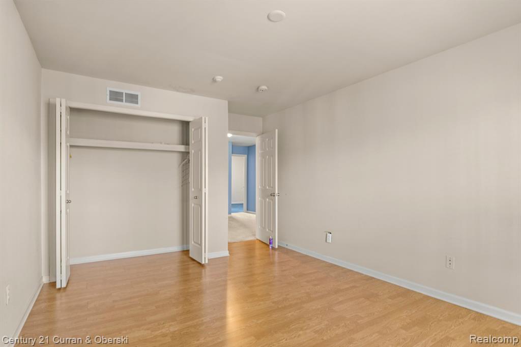 4027 Forest Bridge Drive, Canton, MI 48188 — Photo 15