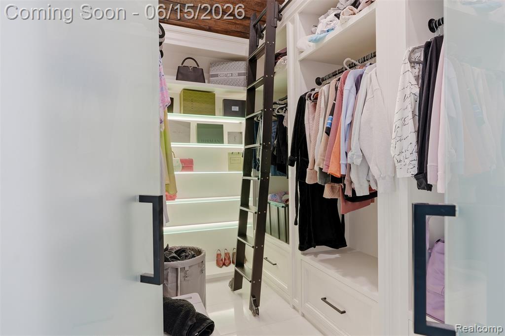 56173 Parkview Drive, Utica, MI 48316 — Photo 15