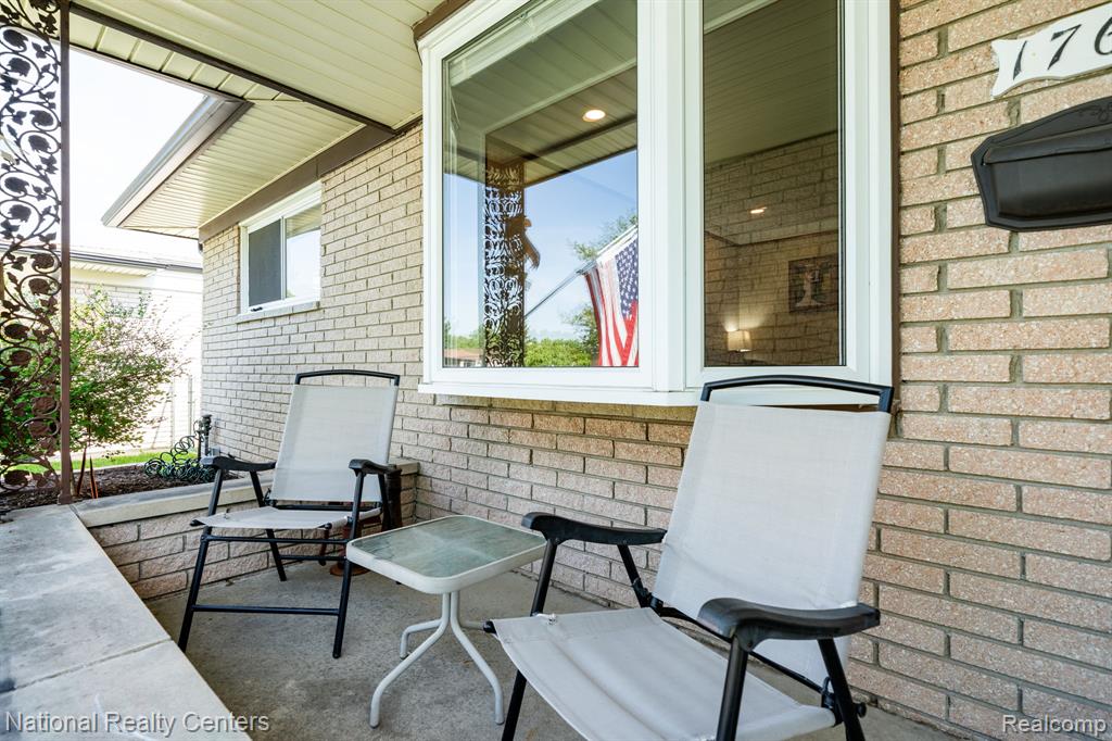 1760 Westwood Drive, Madison Heights, MI 48071 — Photo 3