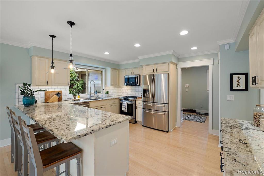 7828 Brookpines Drive, Clarkston, MI 48348 — Photo 12