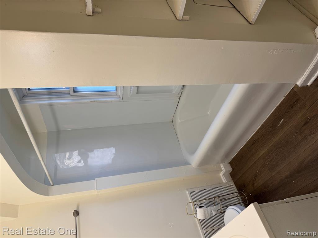 8420 Jewett Avenue, Warren, MI 48089 — Photo 12