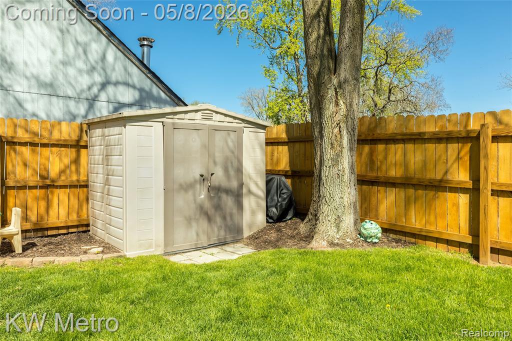 4202 Seeden Street, Waterford, MI 48329 — Photo 30