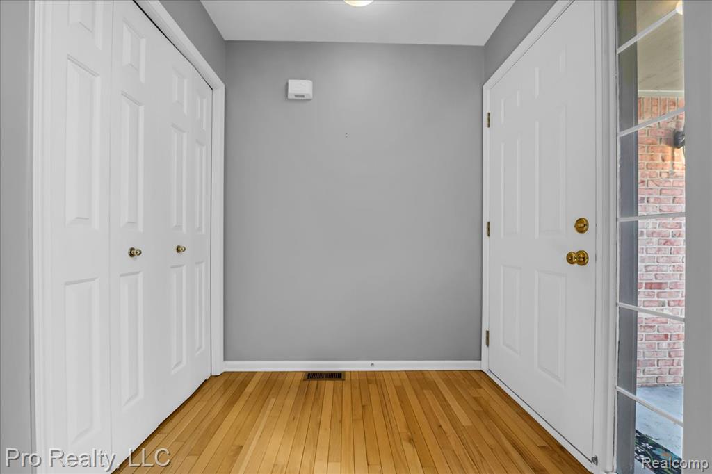 43880 Cherry Grove Court W, Canton, MI 48188 — Photo 5