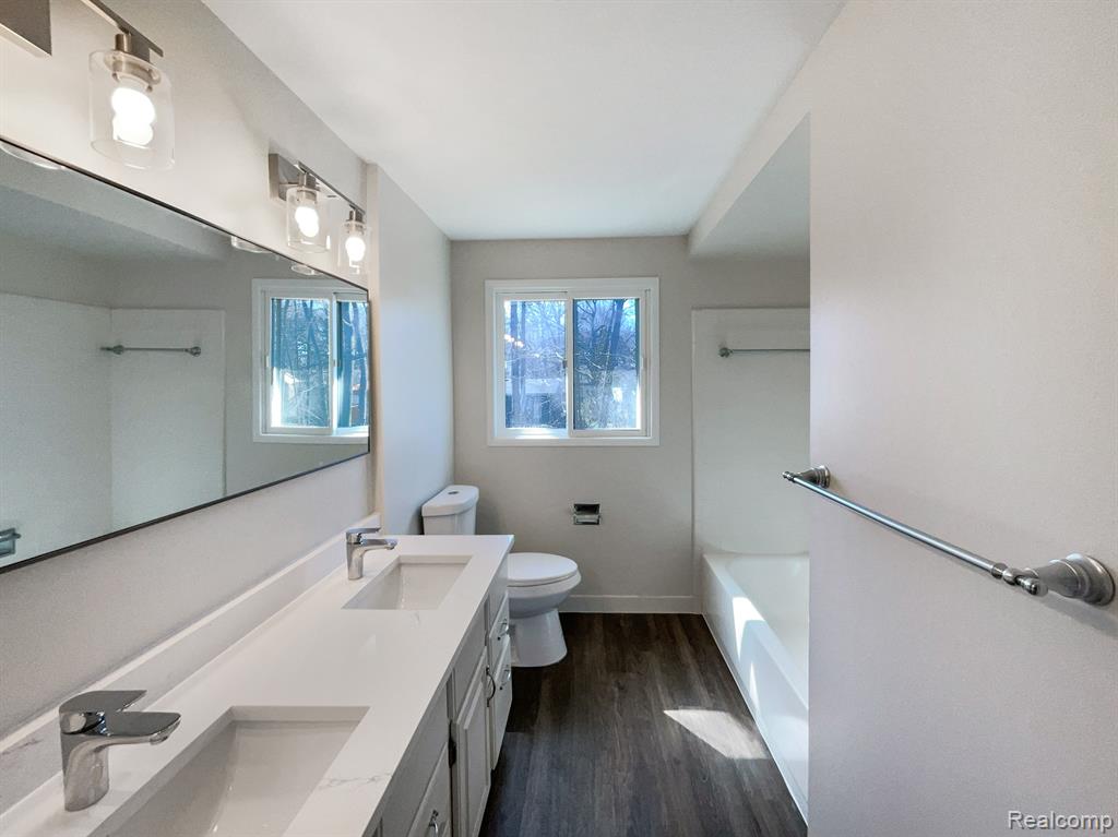3684 MIDDLETON Drive, Ann Arbor, MI 48105 — Photo 10