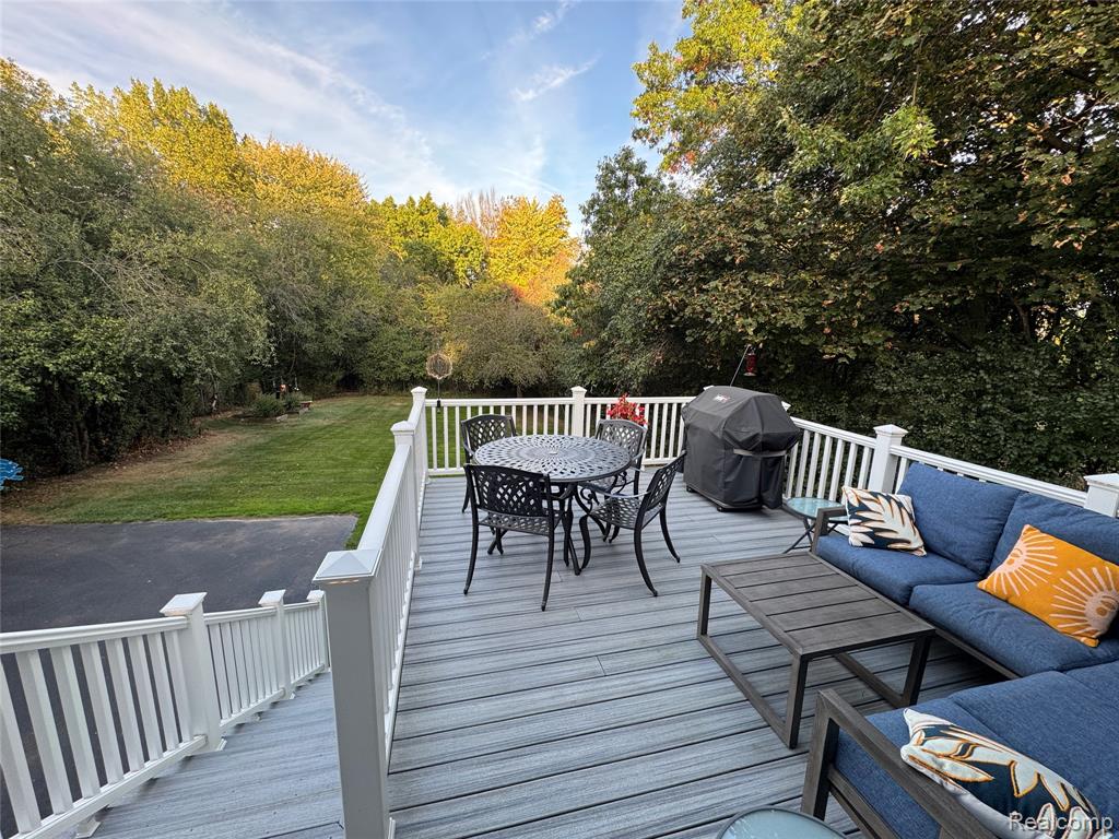 4351 Queens Way, Bloomfield Hills, MI 48304 — Photo 39