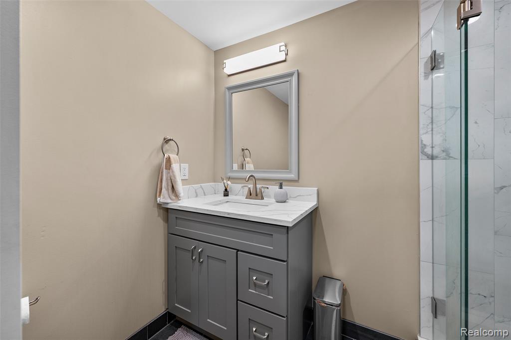 4222 Tallman Drive, Troy, MI 48085 — Photo 53