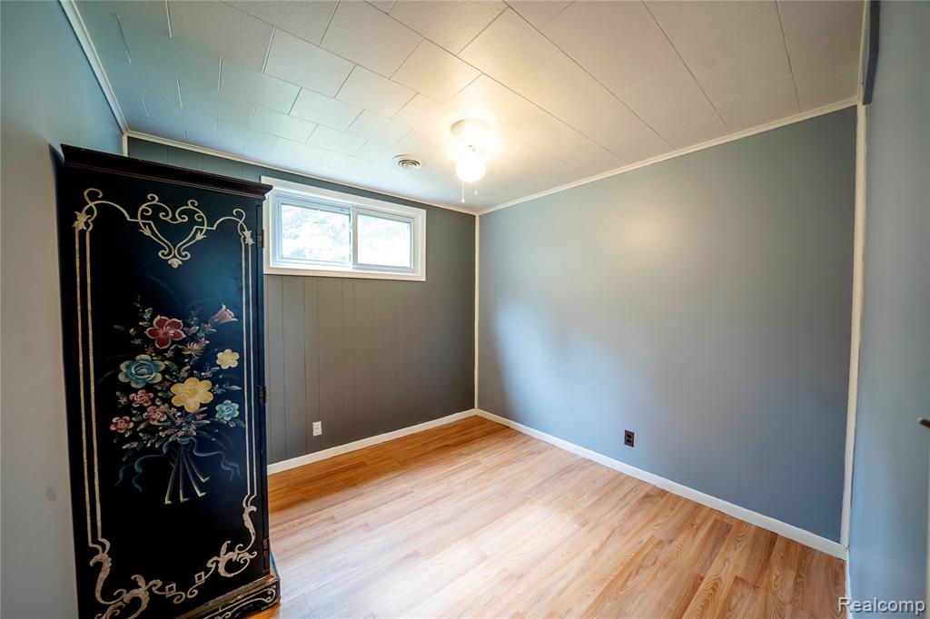 8883 Beech Daly Road, Taylor, MI 48180 — Photo 18