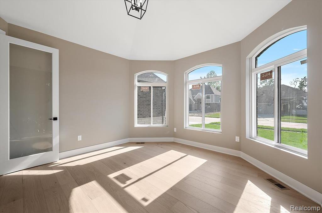 50622 TIMBERSTONE Drive, Macomb, MI 48042 — Photo 41