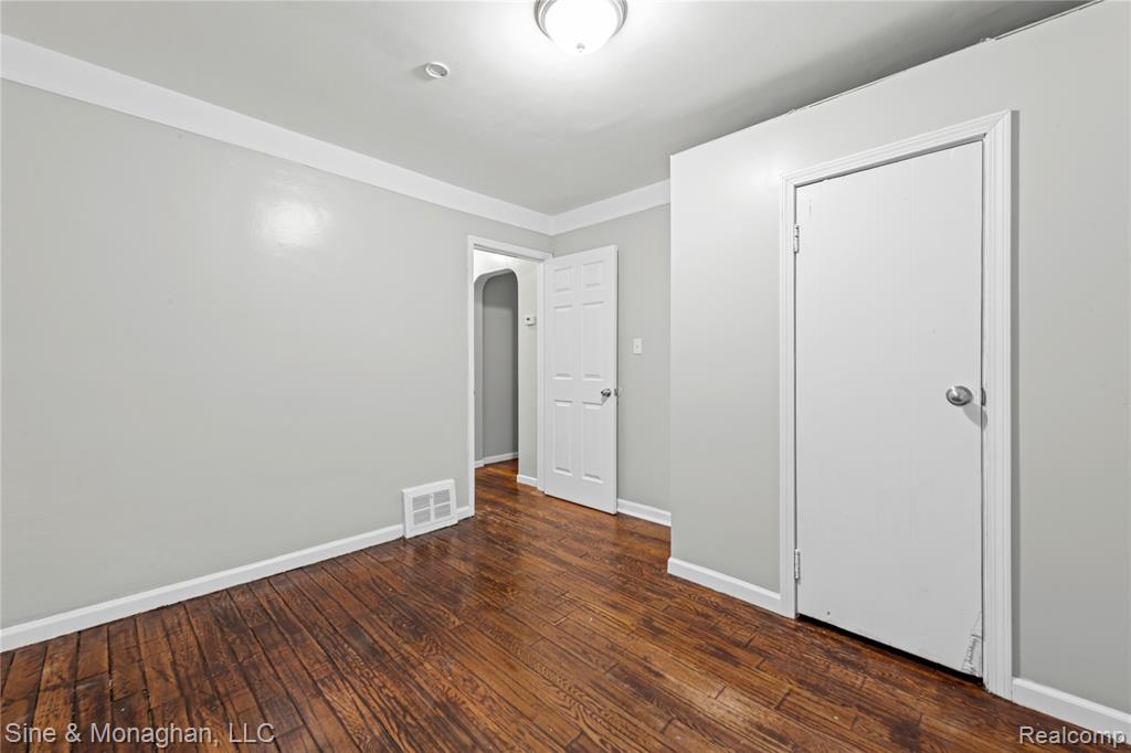 16286 E State Fair Street, Detroit, MI 48205 — Photo 8
