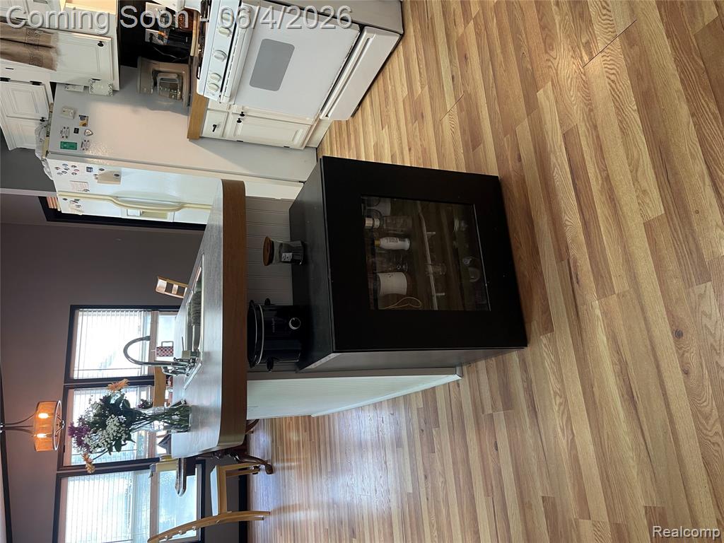 48261 Roy Court, Belleville, MI 48111 — Photo 9