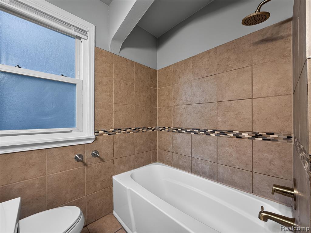 5566 Lakepointe Street, Detroit, MI 48224 — Photo 14