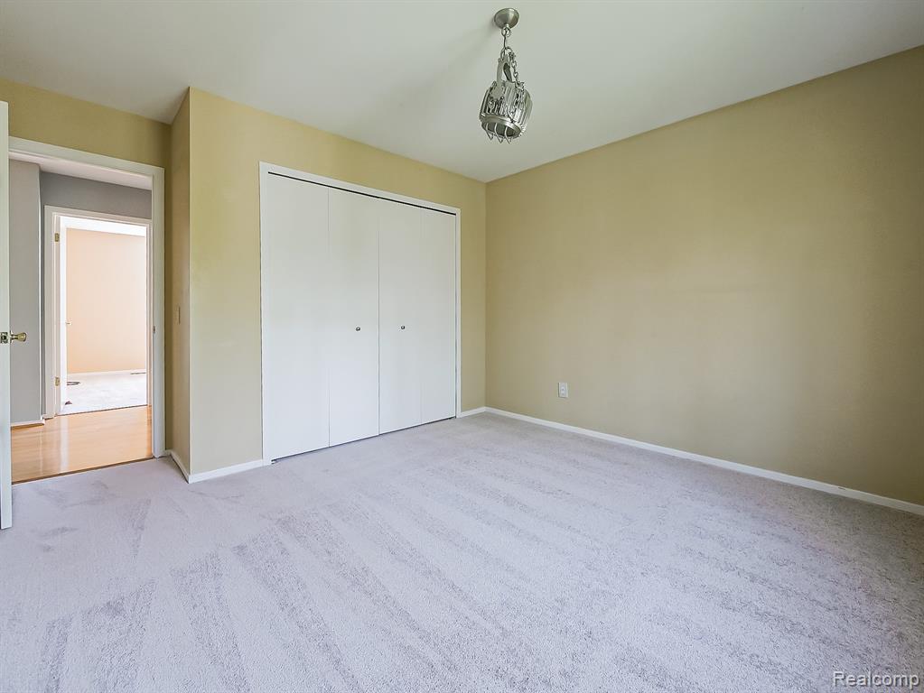 878 River Bend Drive, Rochester Hills, MI 48307 — Photo 15