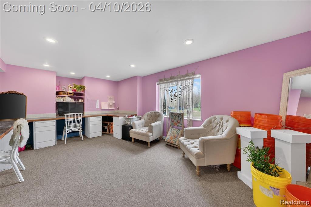 255 Round Tree Drive, Lake Orion, MI — Photo 37
